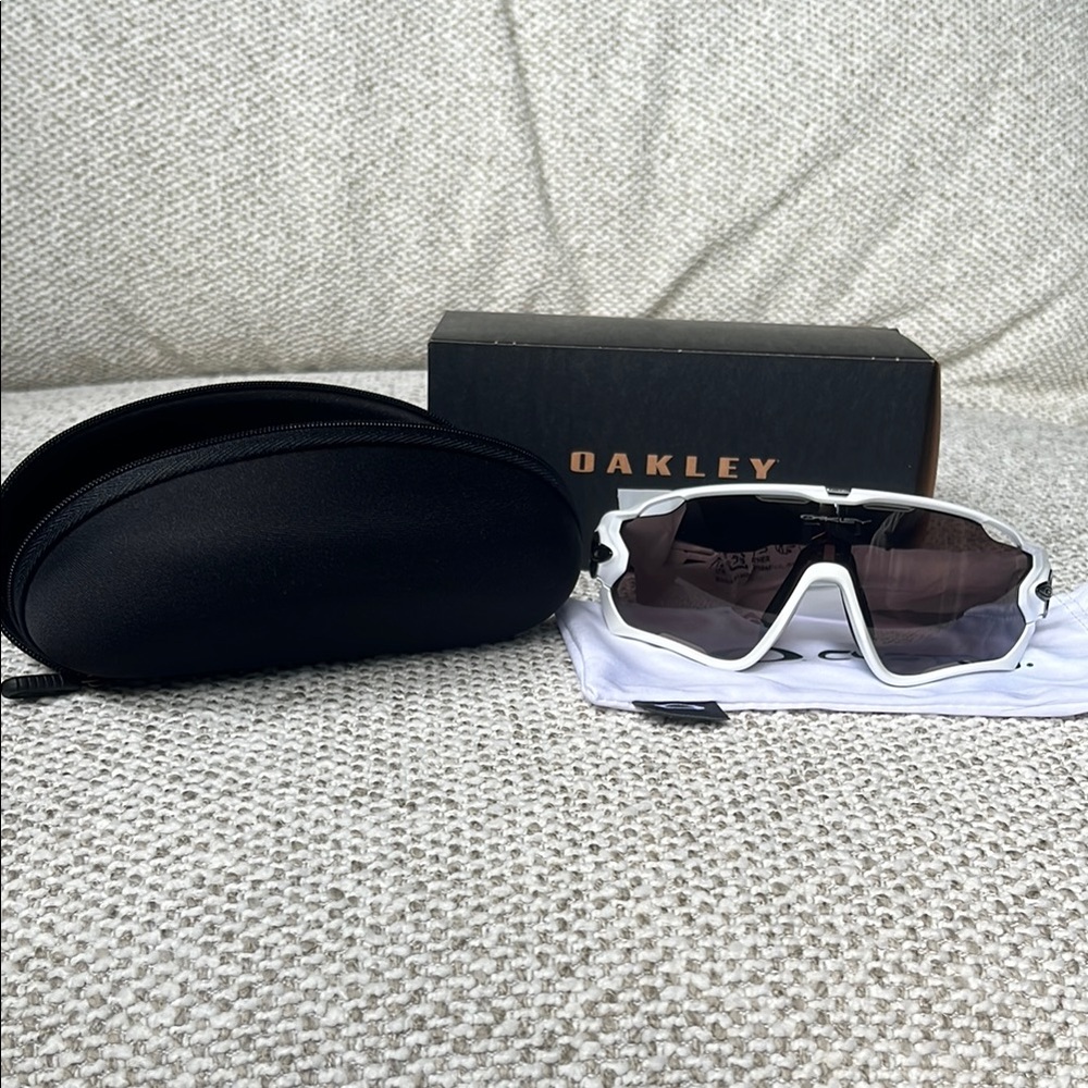 Oakley Jawbreaker Performance Sunglasses